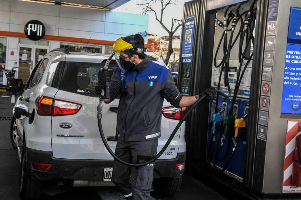 YPF aumentó un 3,5% promedio sus combustibles.