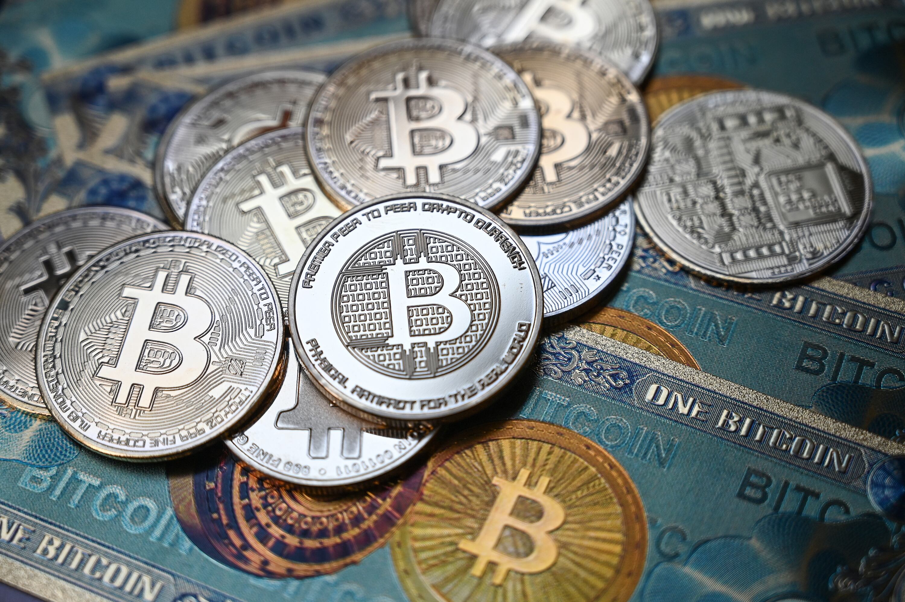 En el último semestre, las monedas digitales respaldadas con algún activo, como el dólar, triplicaron su volumen de 25 a 75 mil millones de dólares.