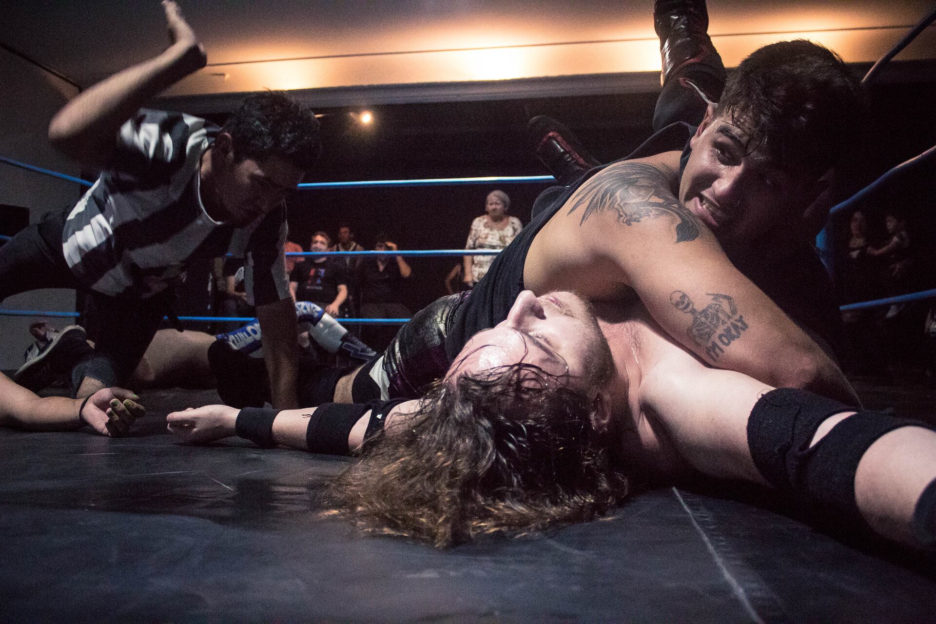 Los espectáculos de Legión Nueva Era duran un par de horas, tienen precios populares y hay birra, cómics y heavy metal