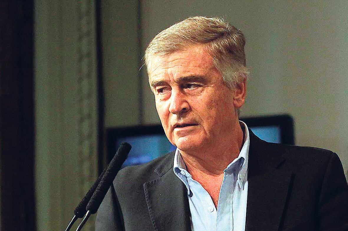 El ministro de Comunicaciones, Oscar Aguad, busca reducir la incertidumbre que existe en el sector.