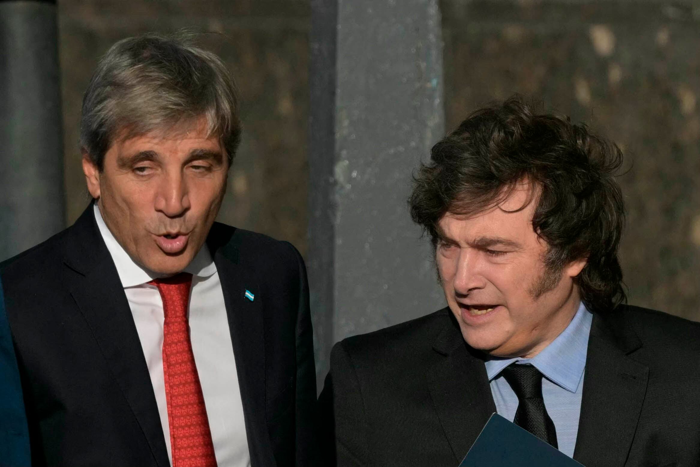 Ministro Luis Caputo y presidente Javier Milei.