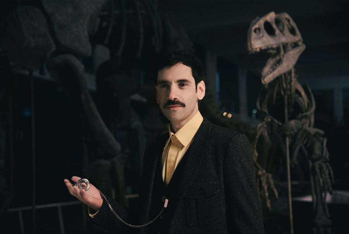 Lucio Mantel regresa con Los ancestros