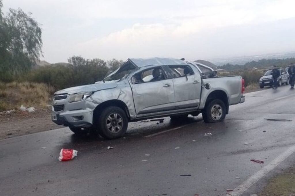 Una estudiante de UNCuyo sigue internada y su familia pide dadores de sangre tras el accidente en El Challao.