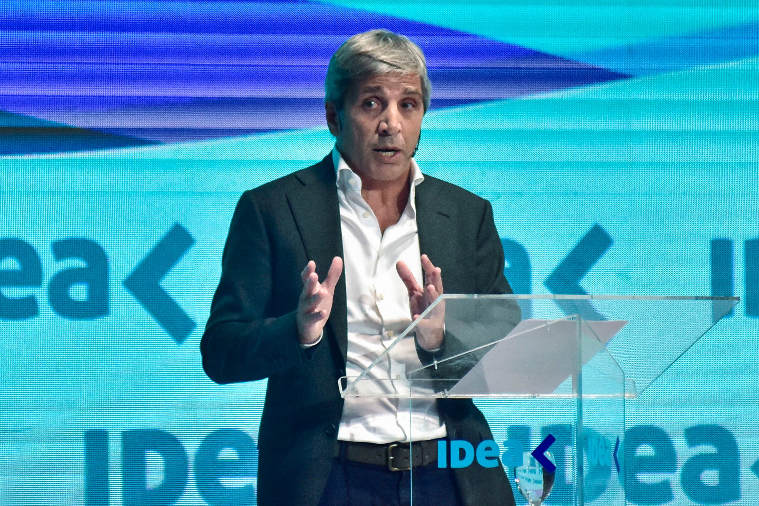 Caputo, un mesadinerista en la trampa de la economía real