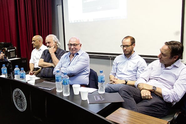 Bacman abrió el debate y planteó que Macri se posiciona como referente del voto antiperonista, “gorila”.