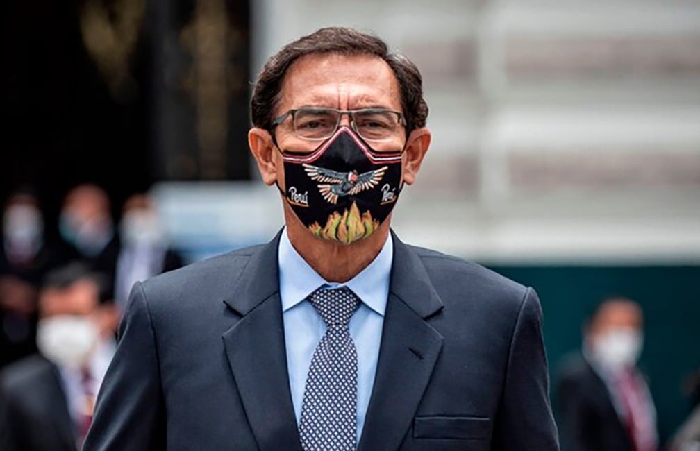 Después de ser destituido por el Congreso, Vizcarra se candidatea como legislador.