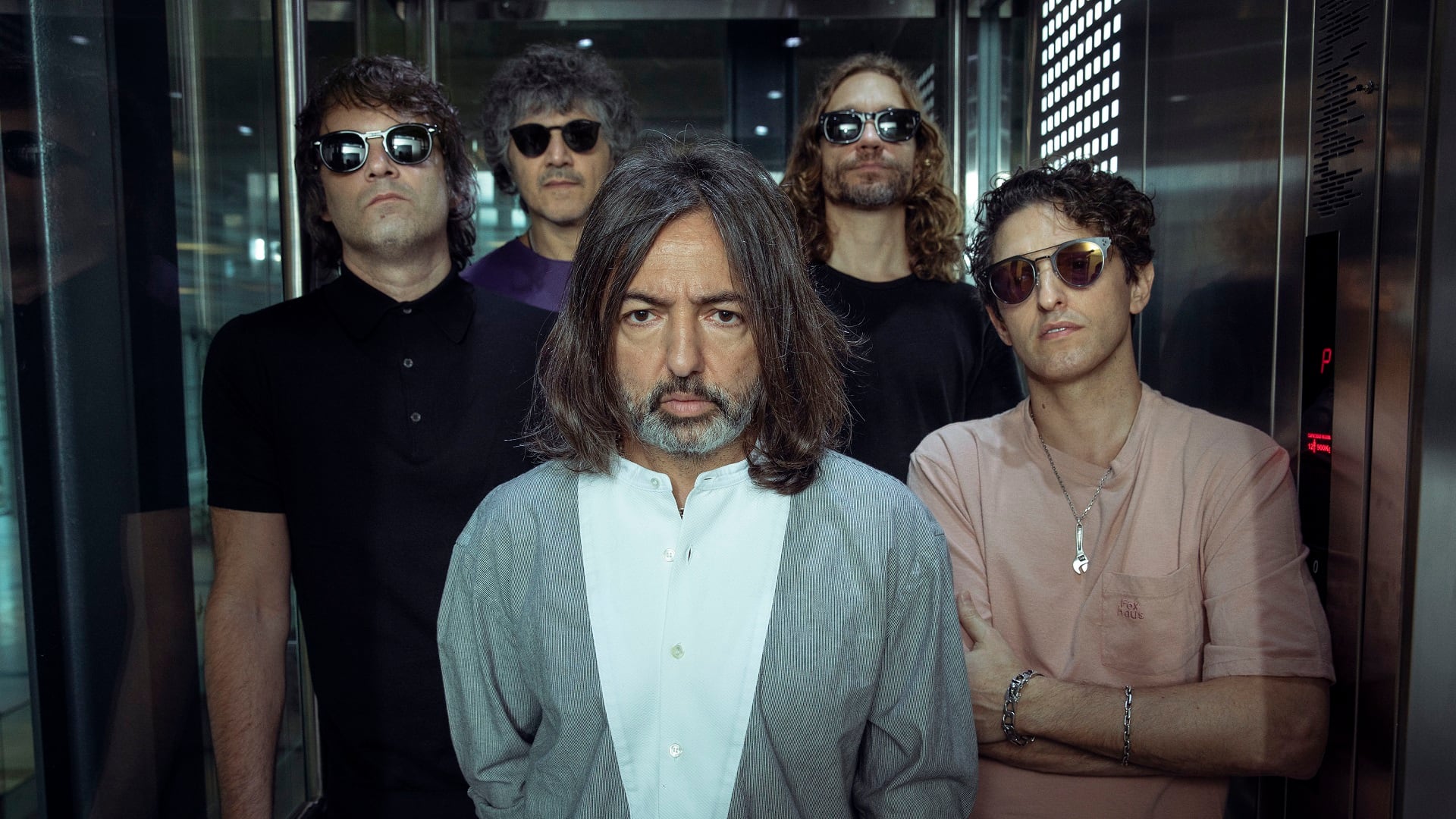 Babasónicos, que encabezará el tremendo festival La Nueva Generación, cortó video para Adiós en Pompeya.