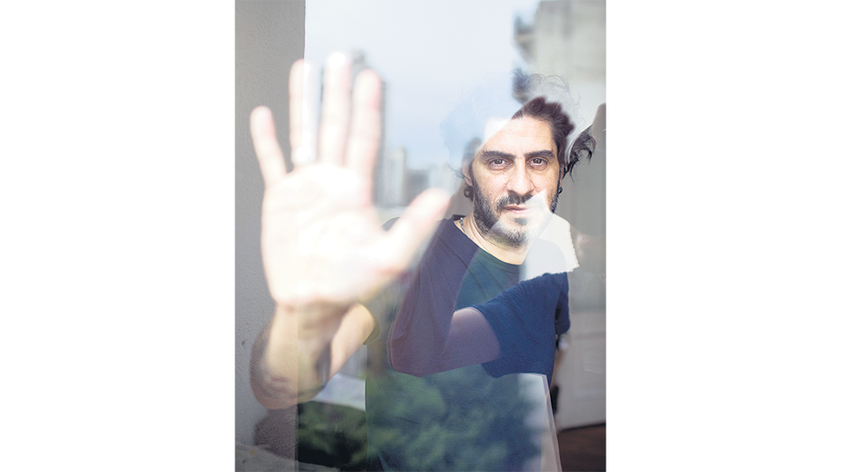 “Esta es la unión de dos universos que me interesan, la canción y el dibujo”, plantea Tute, que es el hijo de Caloi.