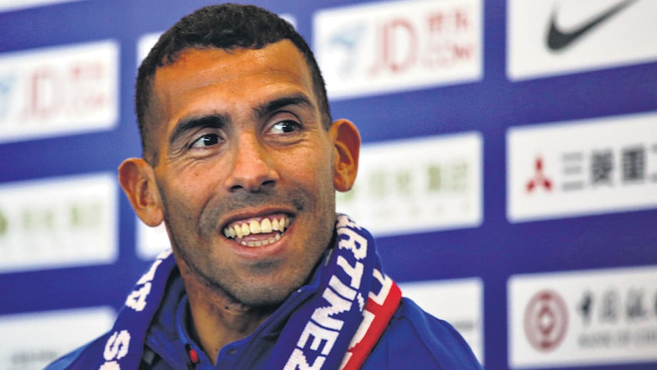 “Cuando él jugaba no tenía periodistas amigos, y ahora toma mate con ellos”, señaló Tevez.