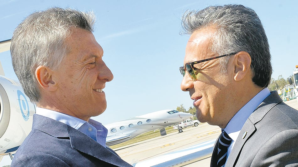 Macri con el titular del radicalismo, Alfredo Cornejo, que filtró un documento muy cuestionador.