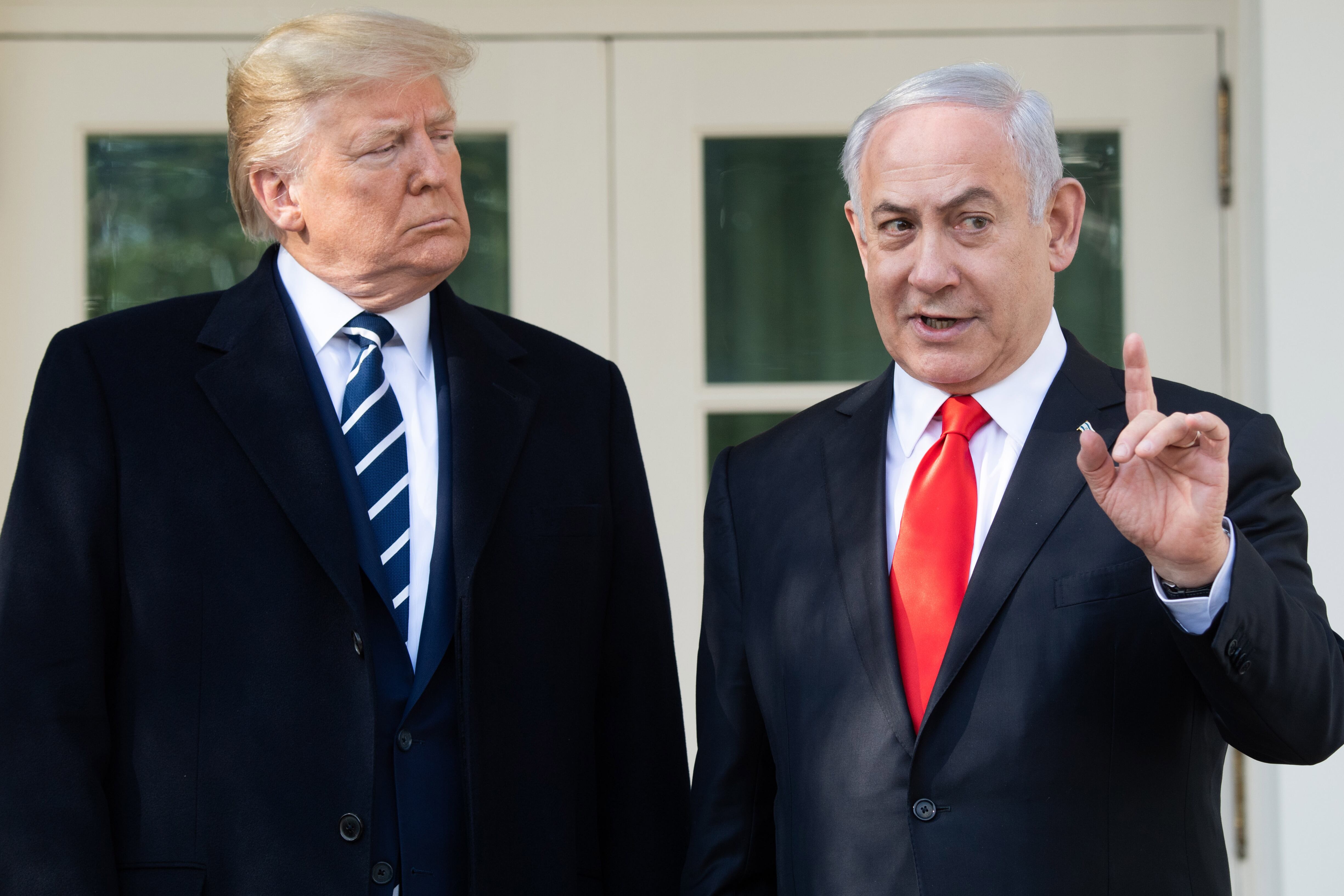 Trump recibió a Netanyahu y después también a su rival electoral Gantz.