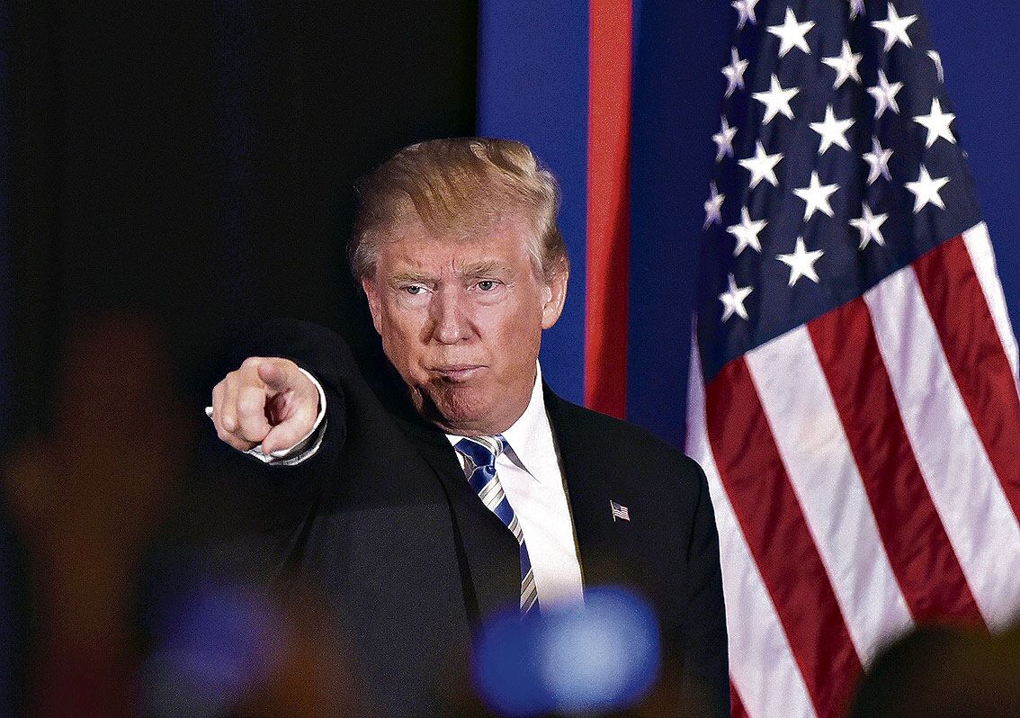 Lejos de la revolución