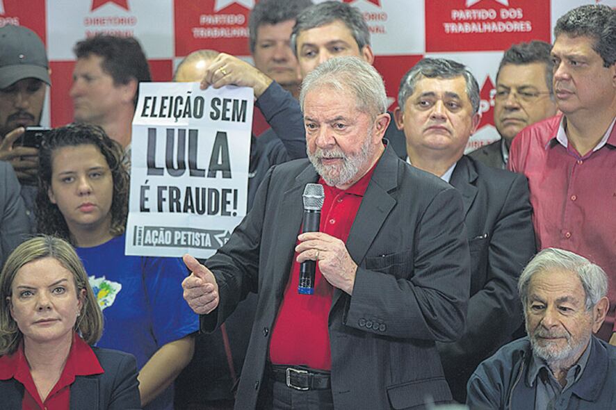 Lula defendió su inocencia y lanzó su candidatura.
