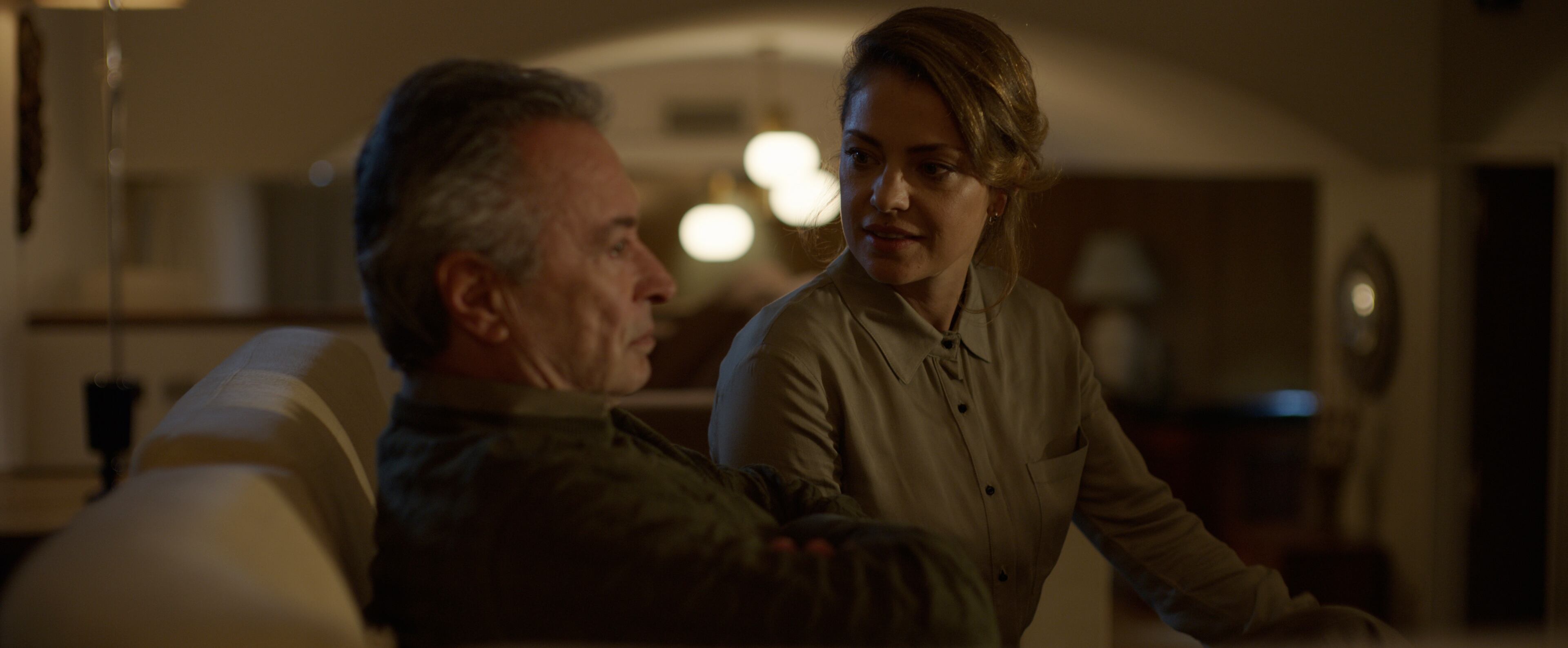 Oscar Martínez y Dolores Fonzi: padre e hija deben confrontar oscuros secretos familiares.