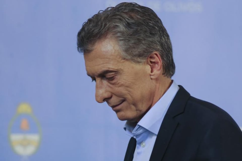 El presidente Macri, de festejar la eliminación del "cepo" a terminar su gobierno instalando un régimen de control de cambios.