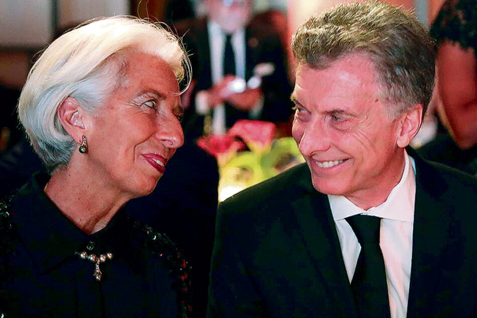 Christine Lagarde y Mauricio Macri, el lunes por la noche en la cena del Altantic Council.