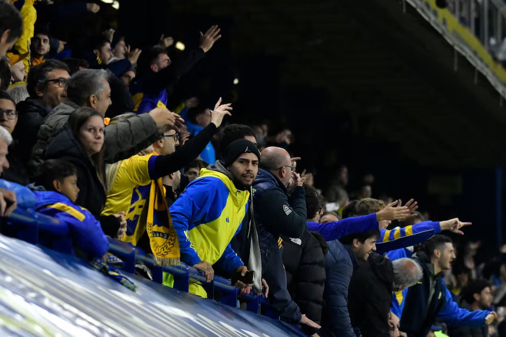 La Bombonera explotó contra los jugadores y la dirigencia.