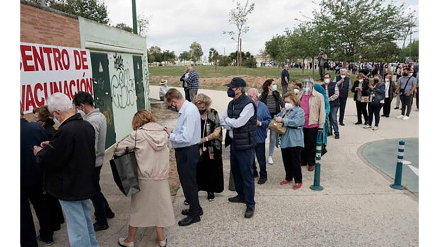 "No hagas caso a los bulos y no acudas si no has sido citado", advirtió el gobierno regional.