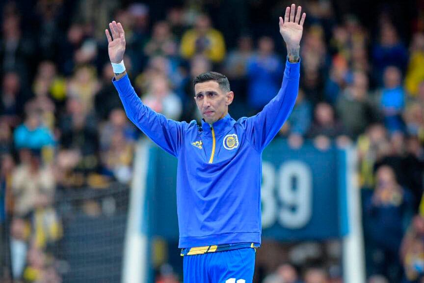 Fideo, emocionado hasta las lágrimas