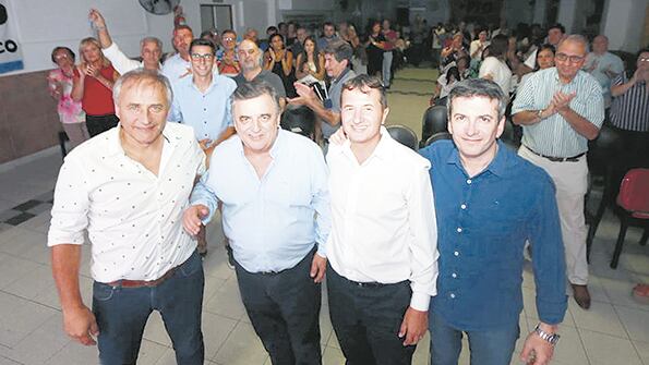 Mario Negri impugnó la convocatoria a internas en Cambiemos que realizó Ramón Mestre.