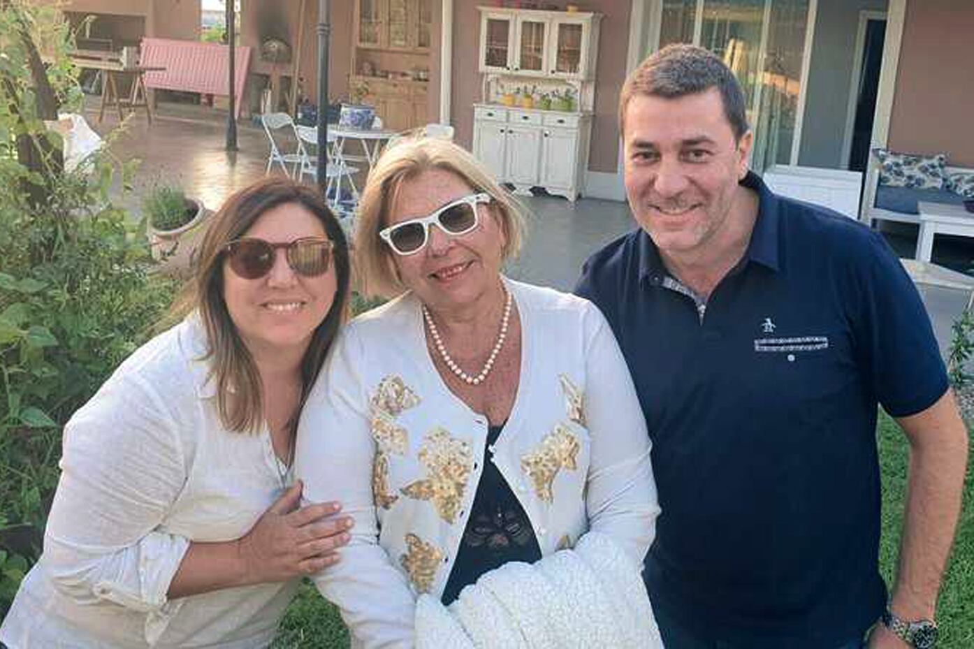 Carrió estrenó nuevo corte de pelo: ahora lo lleva carré.