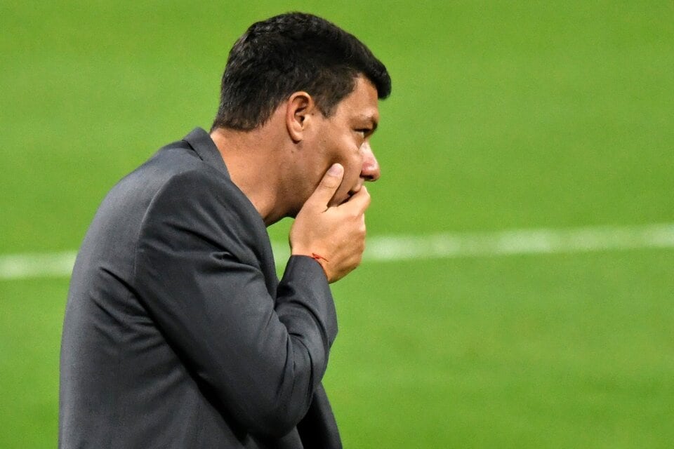 Battaglia admitió que "hablaba poco" con Riquelme (Foto: Fotobaires).