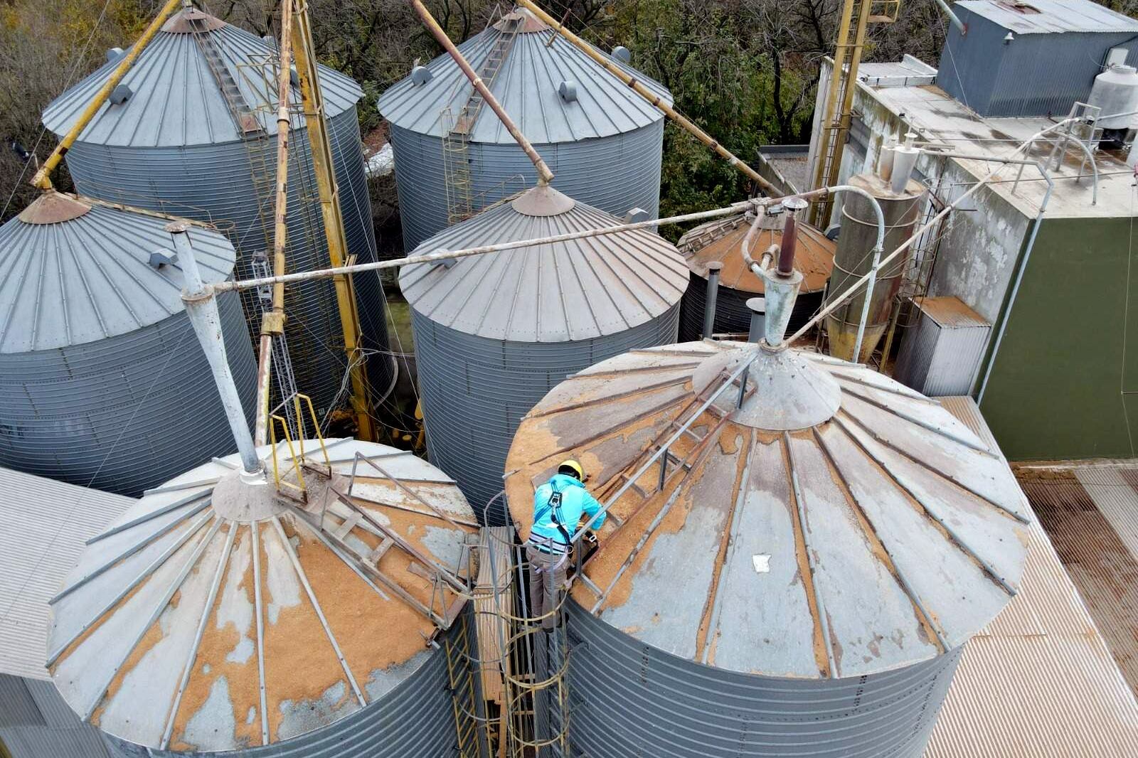 Detectaron instalaciones como para almacenar medio millón de toneladas de maíz