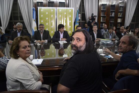 Mirta Petrocini (FEB) y Roberto Baradel (Suteba), ayer en la reunión.