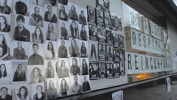 Los trabajadores de Télam celebraron el fallo frente al juzgado y en una caravana hasta la sede de la agencia.