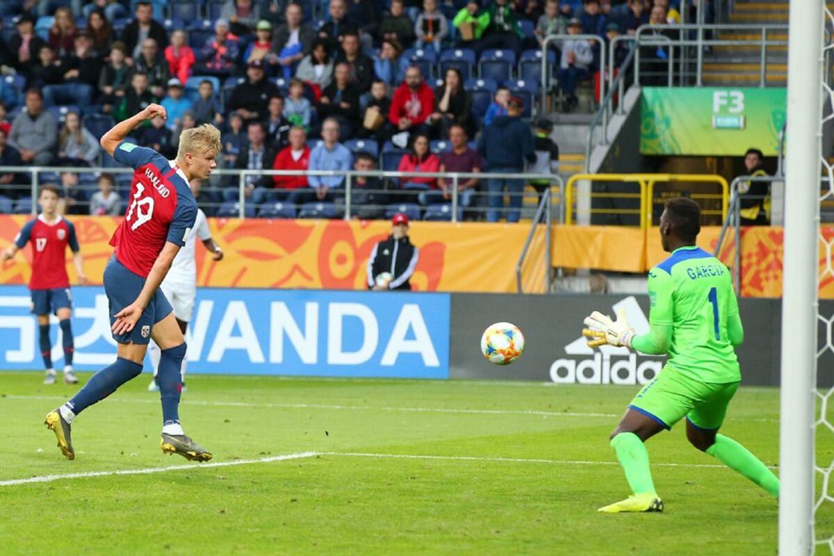 Haaland hizo historia en Polonia 2019. Lo sufre José García, actual arquero del Real Sociedad de Honduras