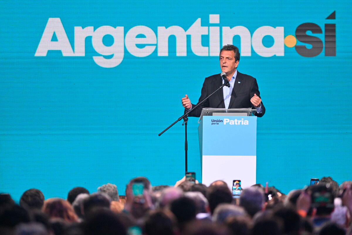 Sergio Massa en el búnker de Unión por la Patria.