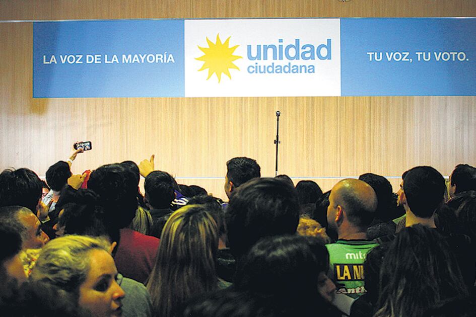 La campaña de Unidad Ciudadana estará centrada en presentar la elección de octubre como si fuera un ballottage.