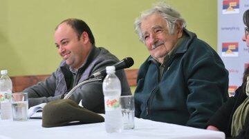 José Mujica en una actividad partidaria el viernes 15 en Uruguay. Fuente Twitter del Movimiento de Participación Popular