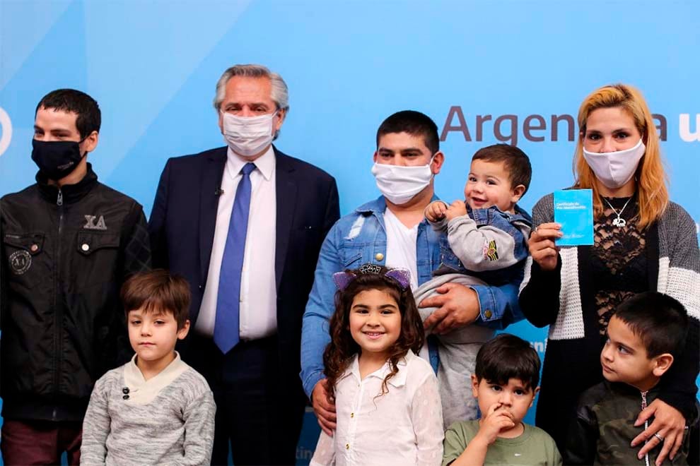 Según cálculos oficiales, son NN entre el 0,5 y el 2% de los más de 45 millones de habitantes del país.