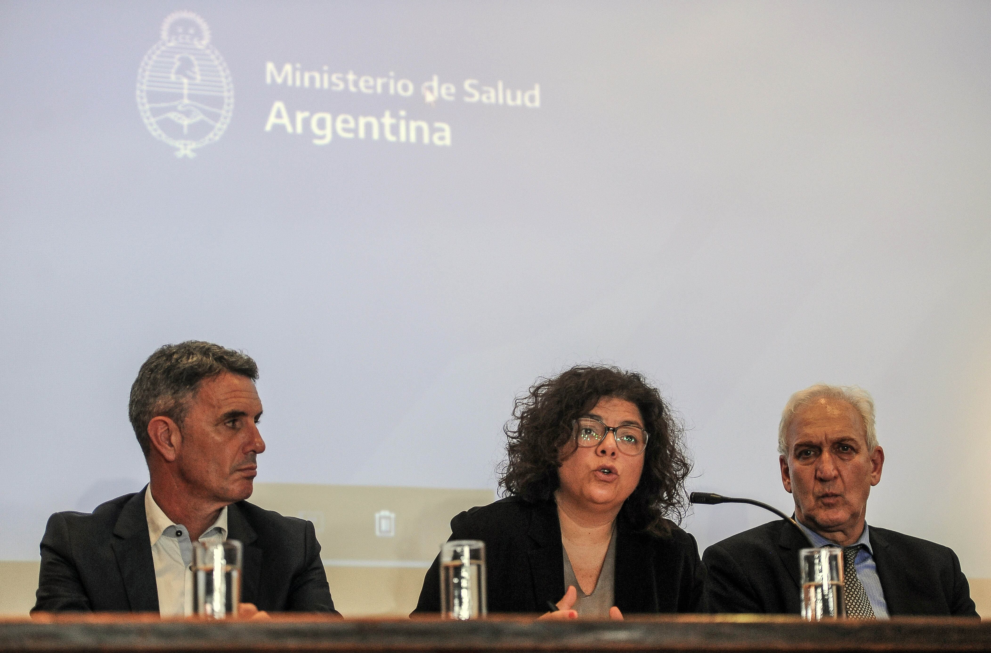 La viceministra Carla Vizzoti; el secretario de Articulación Interjurisdiccional, del ministerio de Transporte, Felipe Rodríguez Laguens; el secretario de Articulación Federal de Seguridad, Gabriel Fuks.