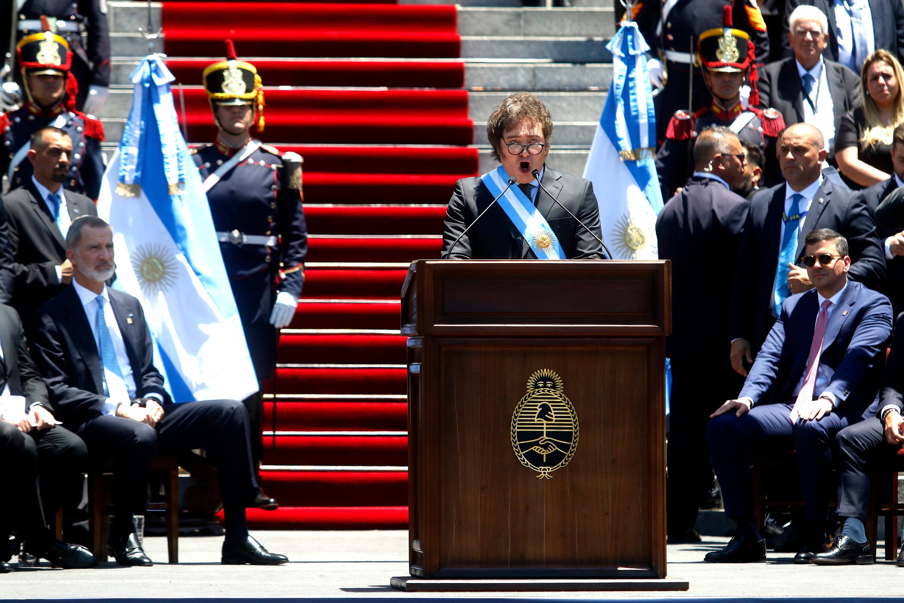 Javier Milei ganó las elecciones prometiendo bienestar con medidas ortodoxas