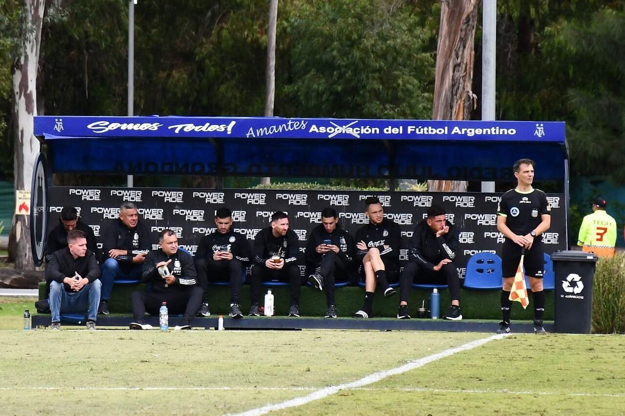 Messi y varios compañeros vieron el amistoso de la Sub 20 ante Estados Unidos