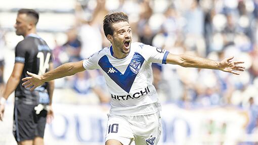 El festejo de Bouzat en el primer gol.