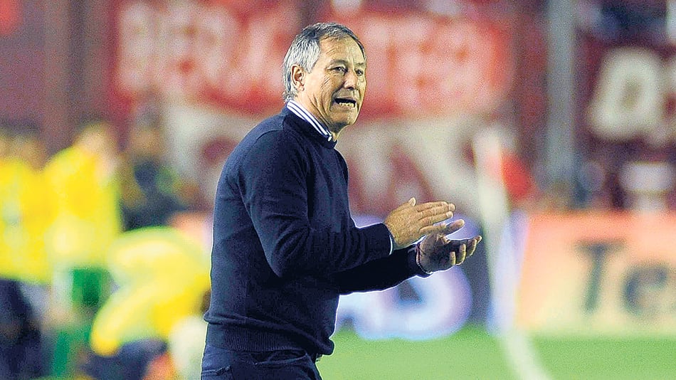 Holan: “Ambos llegamos con bajas”.