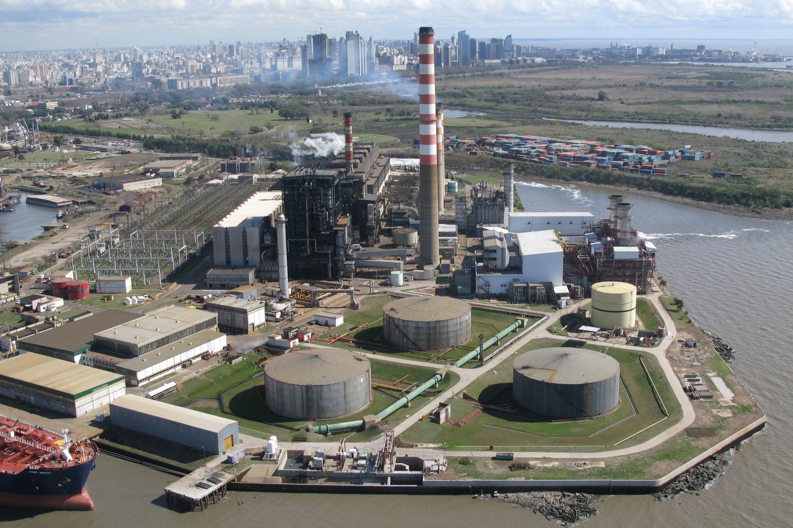 El mercado mayorista eléctrico, en crisis por la deuda con las generadoras 