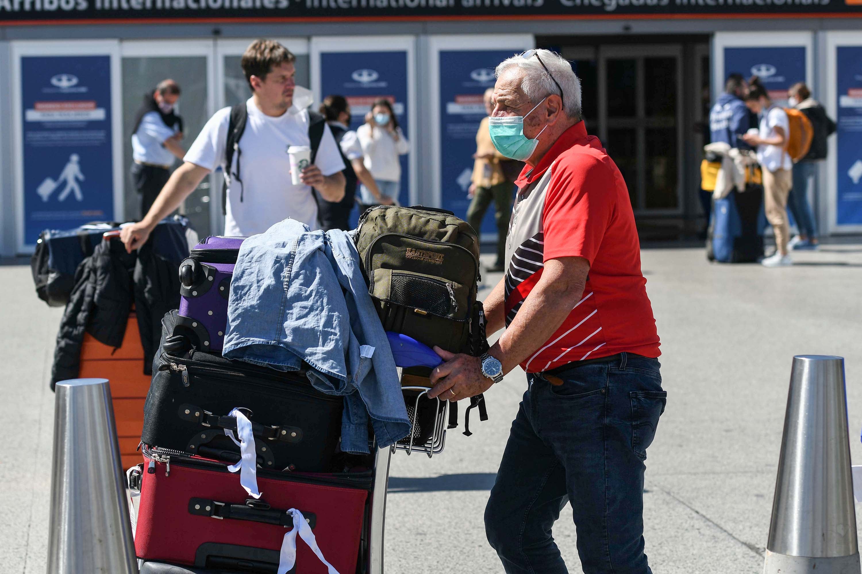 En el caso del turismo aéreo, el balance fue negativo para Argentina en diciembre y en el acumulado de 2022.