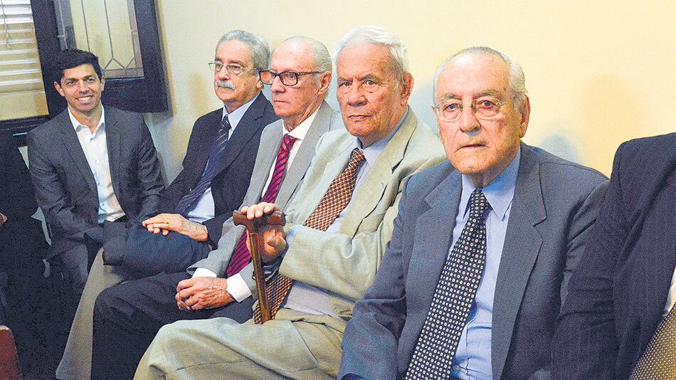 La fiscalía había pedido para los acusados condenas de entre siete y dos años de prisión.