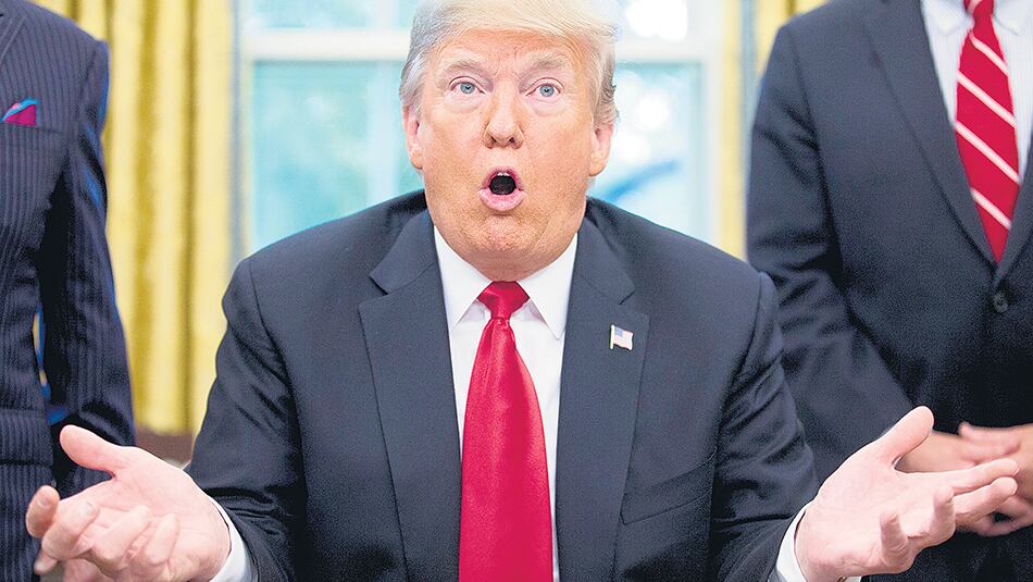 Trump adoptó una nueva medida antiinmigrante esta semana y recibió críticas de alcaldes.