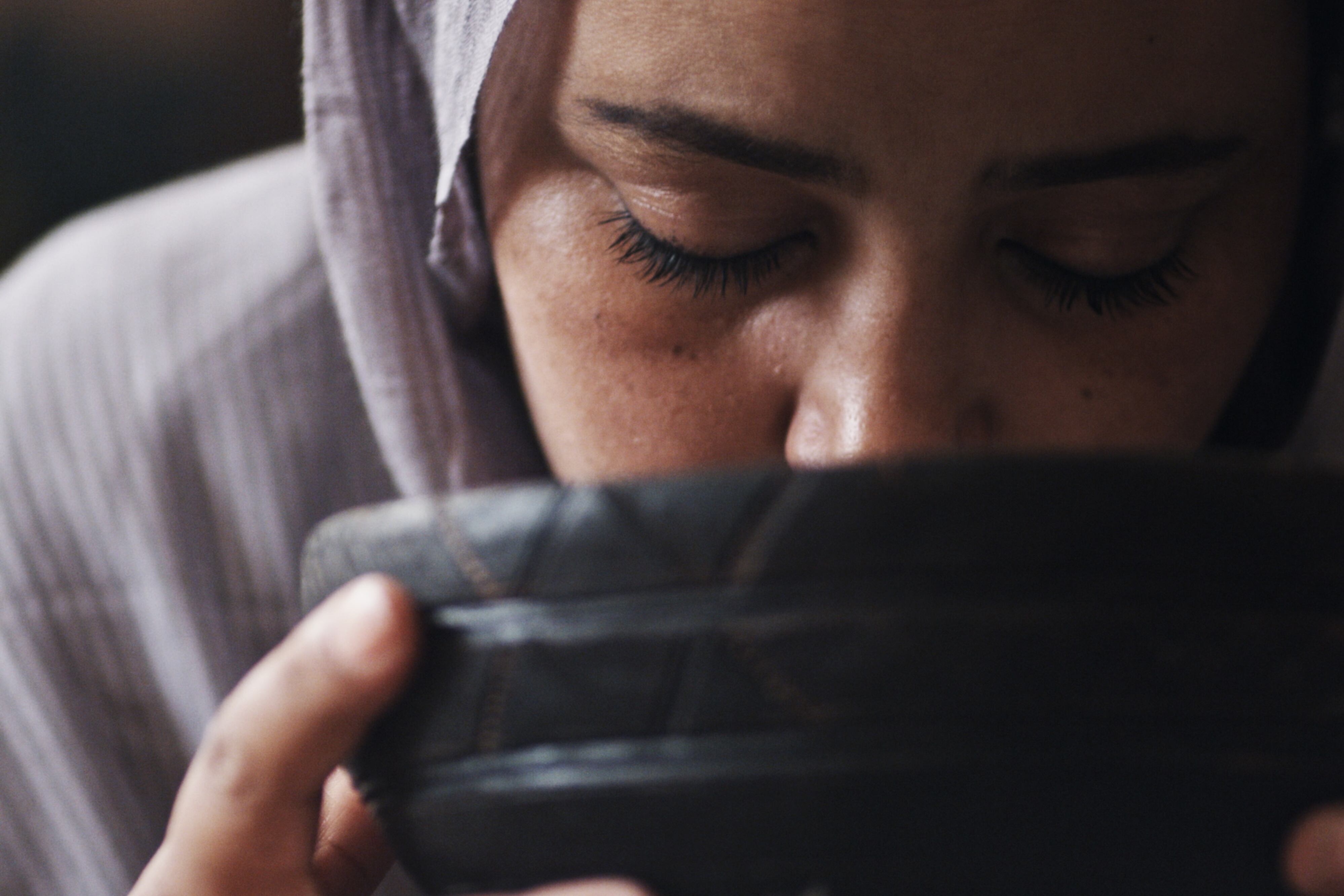 Il corpo della sposa, de la italiana Michela Occhipinti, retrata la horrorosa práctica del leblouh.