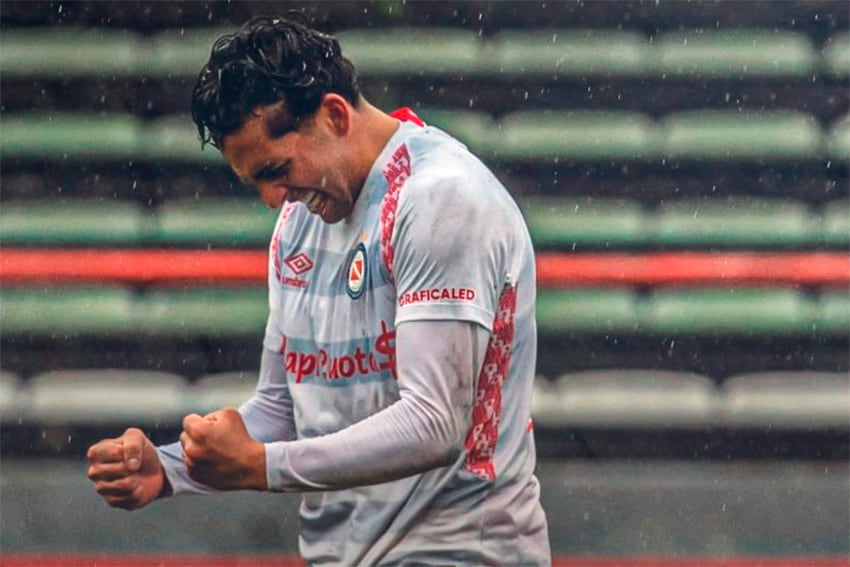Argentinos celebró bajo la lluvia en Mar del Plata
