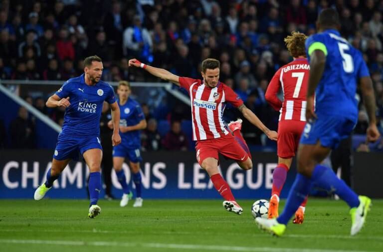 El Atlético superó un duro escollo en Leicester y está entre los cuatro mejores de Europa.