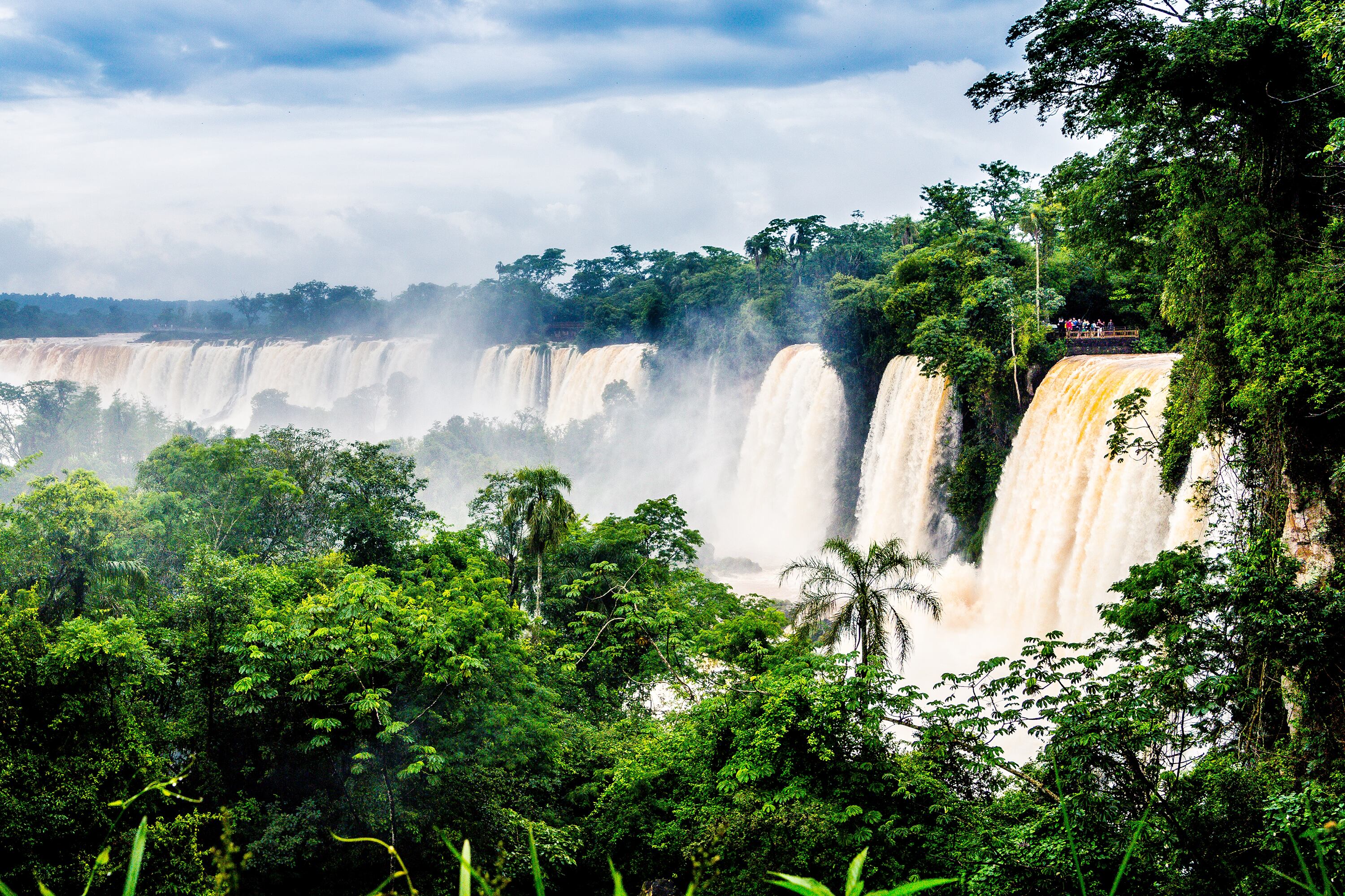 El Día de la Tierra expresa la necesidad de equilibrar la naturaleza con las necesidades económicas y sociales