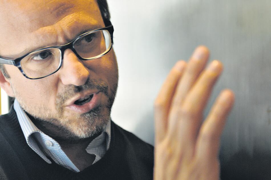 Valenzuela cuenta con seis concejales propios y otros seis aliados. La oposición también suma doce.