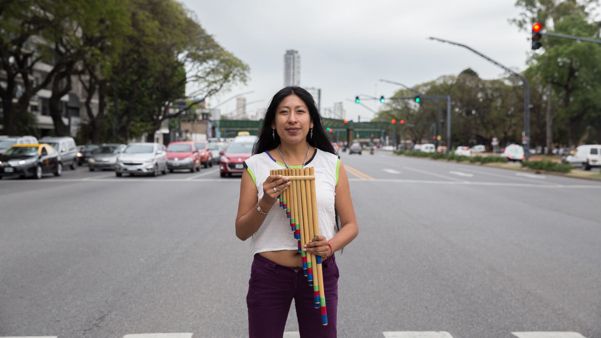 "A los trece me armé un sikus para demostrar que podía salir a tocarlo en un ámbito masculino", cuenta Chauque.