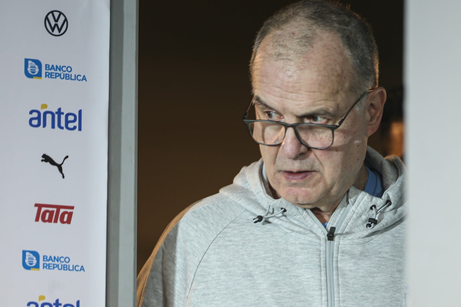 Marcelo Bielsa debutará con Uruguay ante Chile